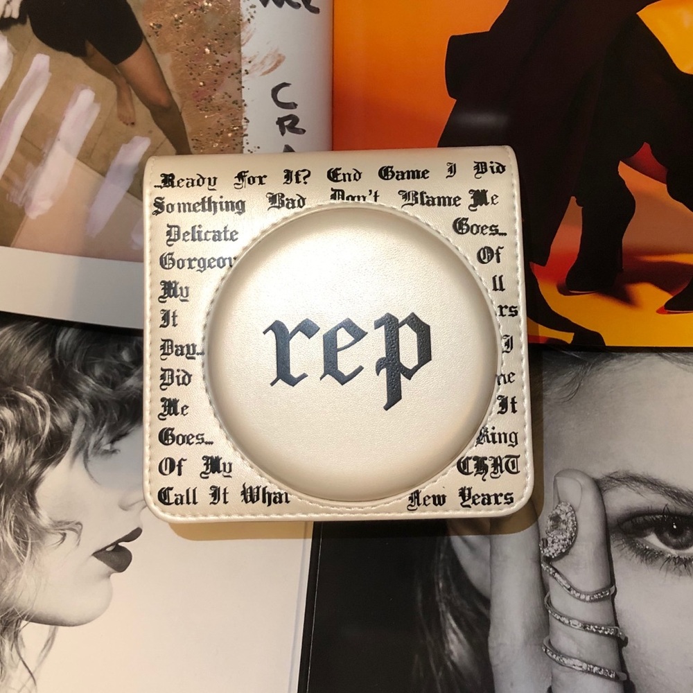 Reputation Custom Camera Case - Picture 2 of 5